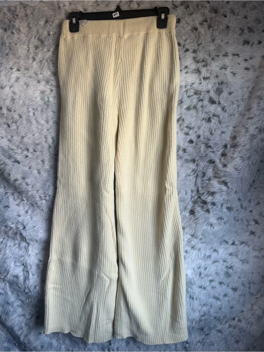 700. Alo Yoga Snuggle Up Sweater High-Waist Wide Leg Pants xs
